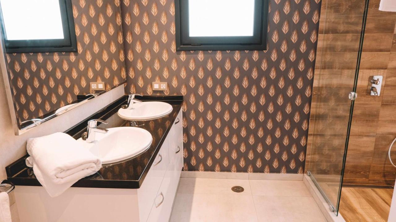 קורלחו Villa Privada De Lujo Con Piscina Villa Wabi Sabi מראה חיצוני תמונה